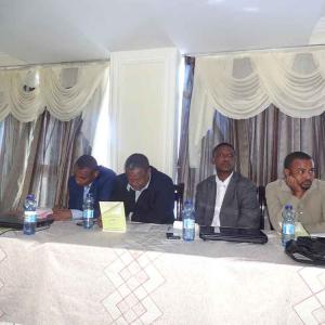 Senate Meetings 04